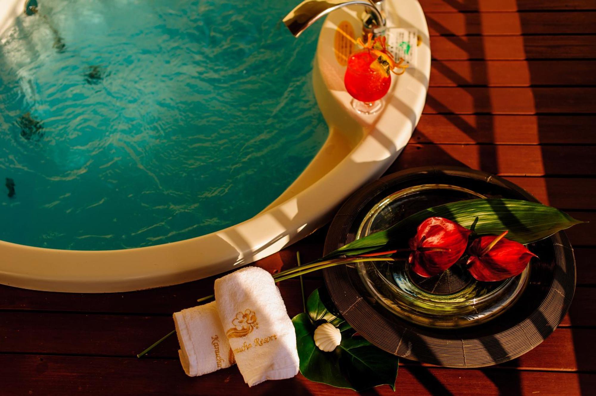 Kanucha Bay Hotel & Villas Nago Exterior photo