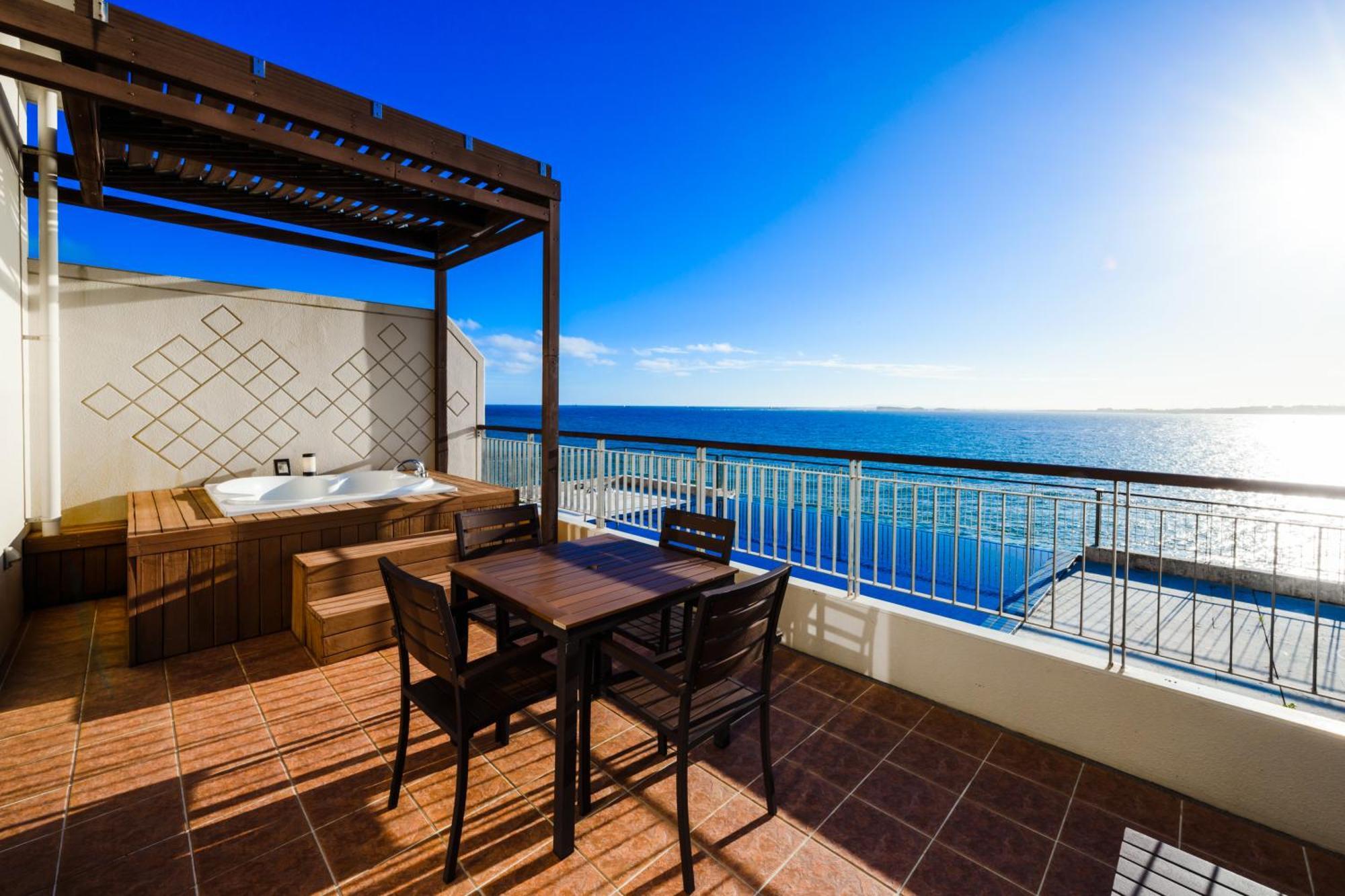 Kanucha Bay Hotel & Villas Nago Exterior photo