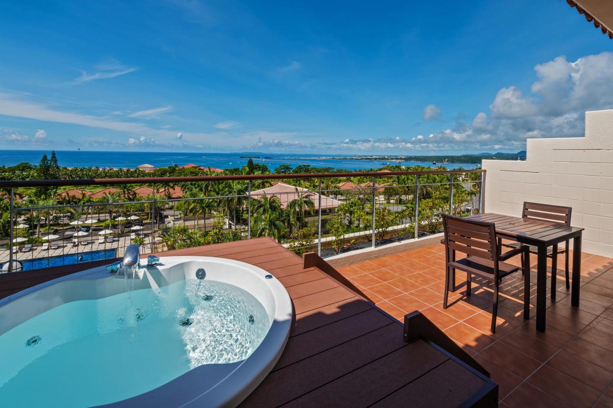 Kanucha Bay Hotel & Villas Nago Exterior photo