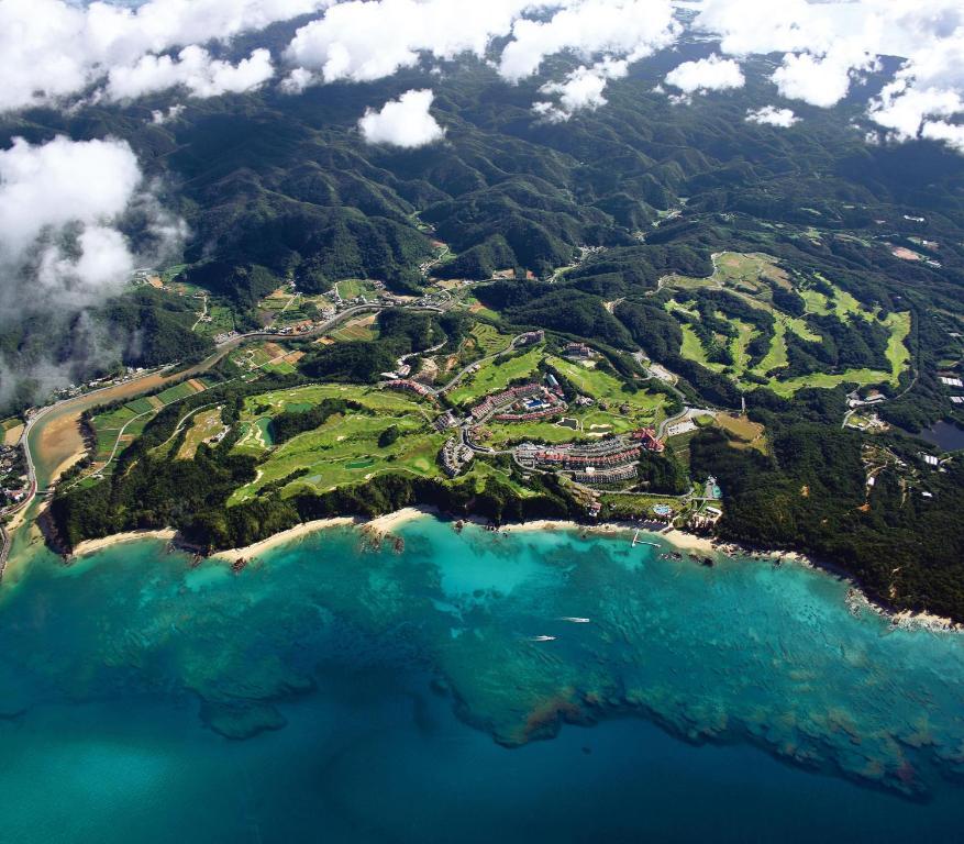 Kanucha Bay Hotel & Villas Nago Exterior photo
